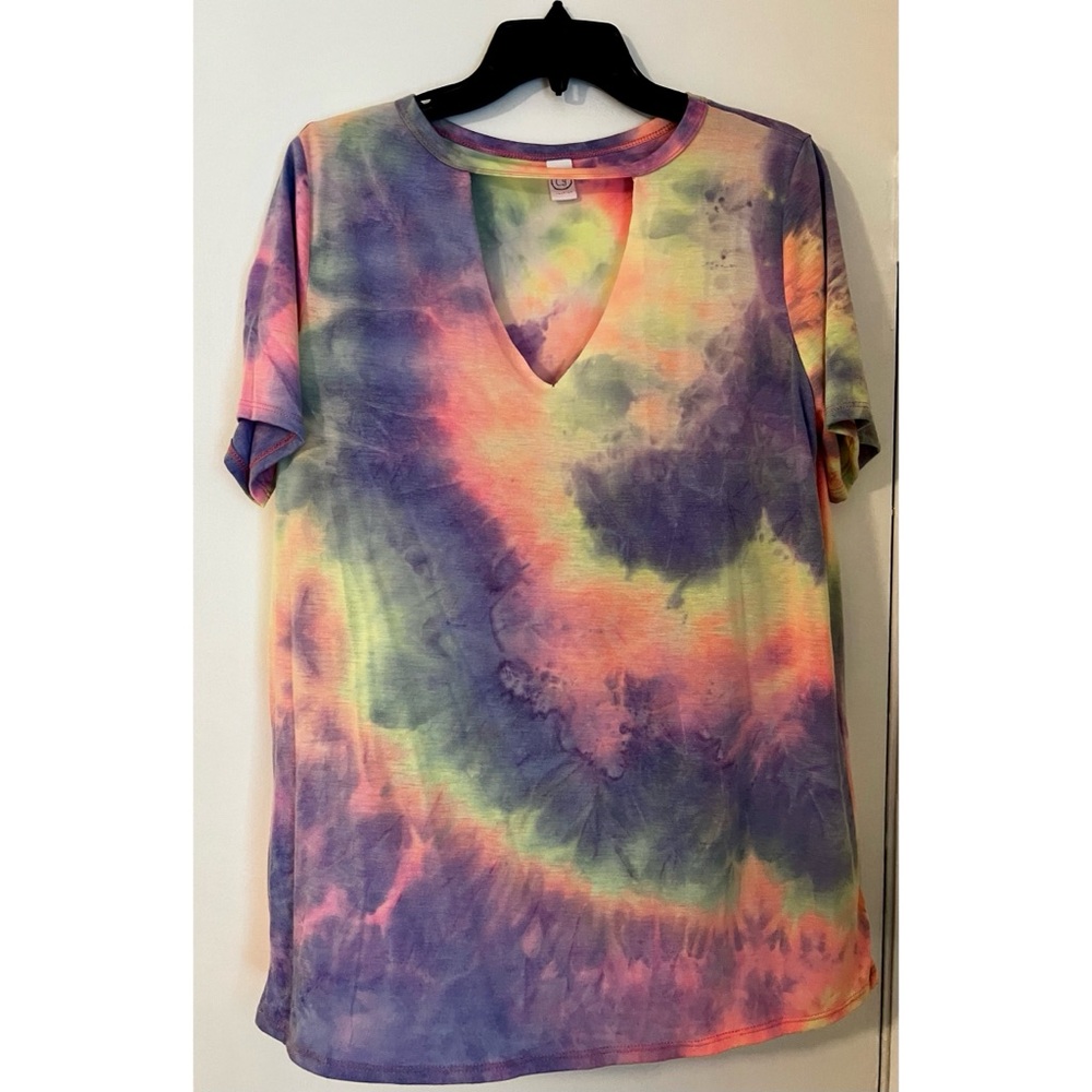 Tie-Dye V-Neck Top